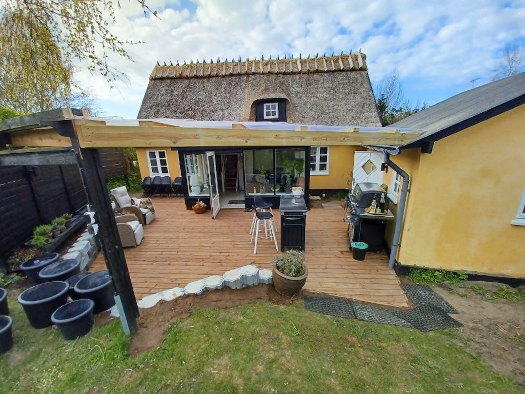 Terrasse med overdækning Terrasse med overdækning